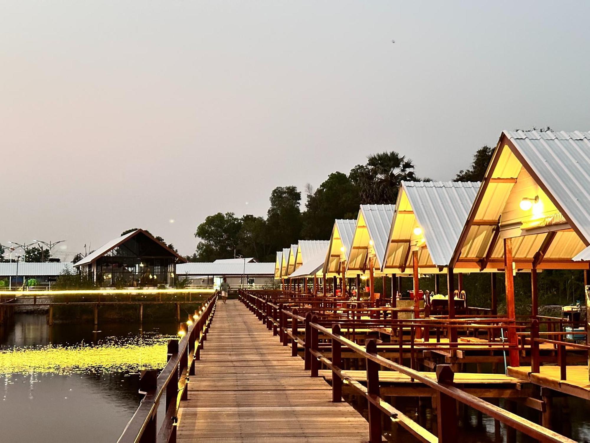 Sareth Resort Krŏng Kaôh Kŏng Eksteriør billede